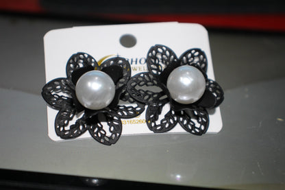 Floral Pearl Stud Earrings