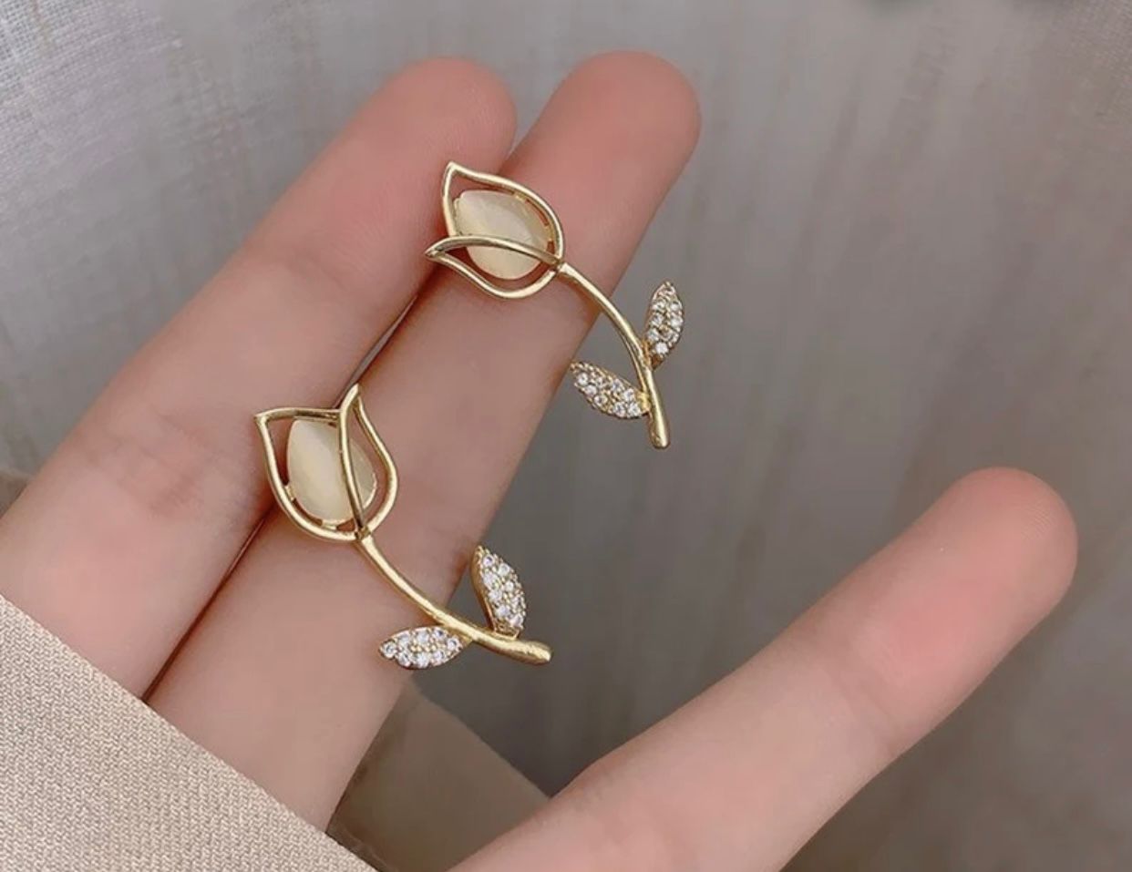 SC Fashion 14K Gold Plated Tulip Flower Earrings Women French Luxury Zircon Opal Tulips Stud Earrings for Girls